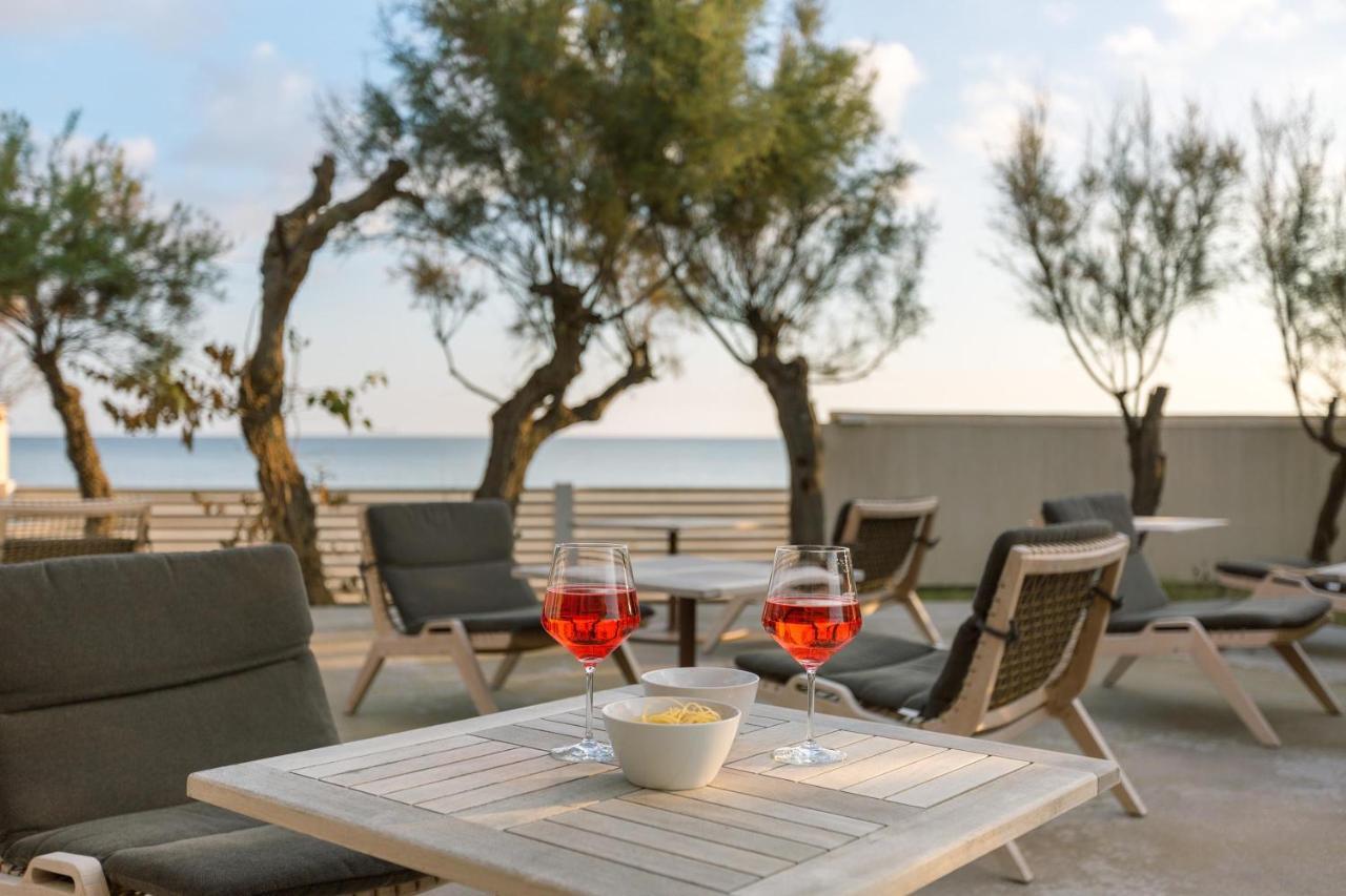Solmaris Seaside - B&B Sul Mare Маруджо Экстерьер фото